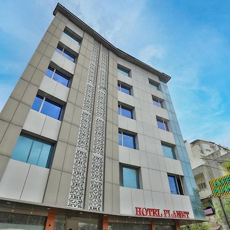 Hotel Planet Vadodara Exteriör bild
